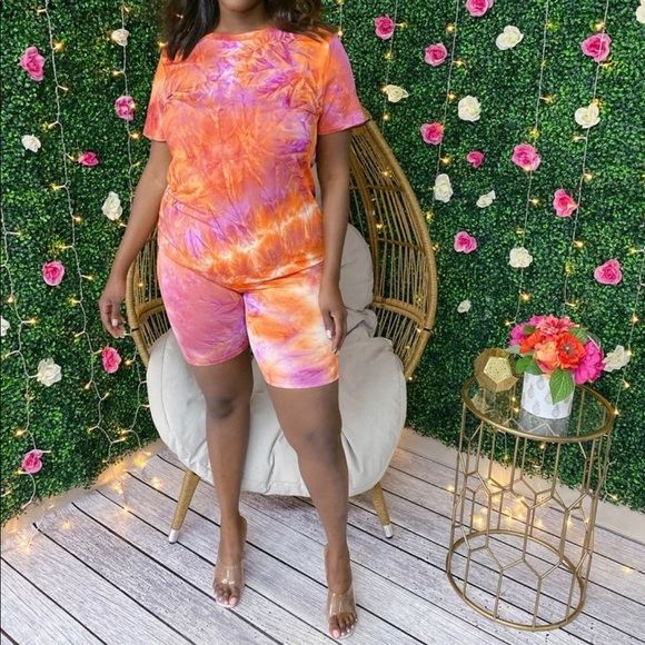 Tie Dye Biker Shorts Set - Picture 3 of 3